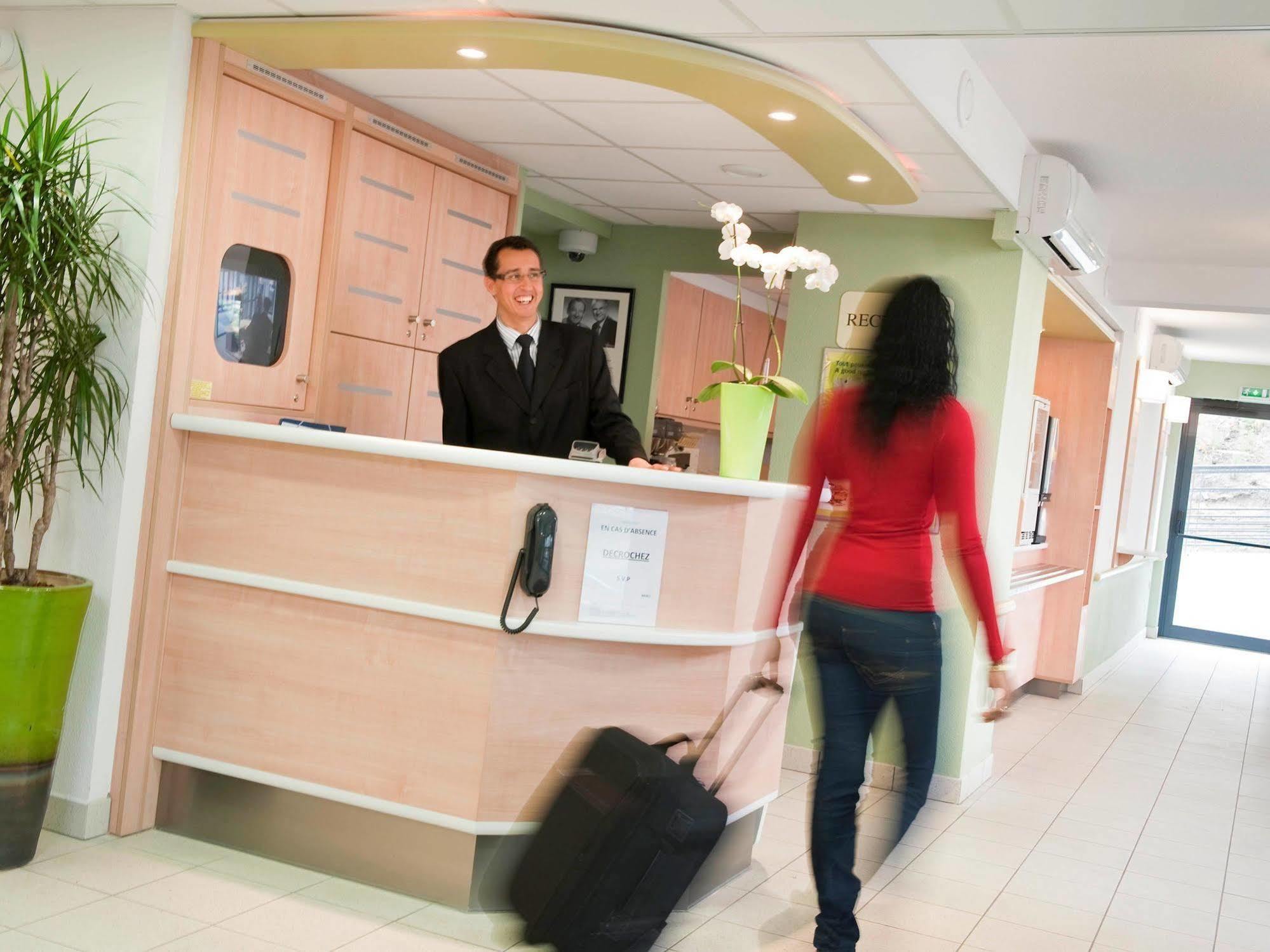 B&B Hotel Nimes Caissargues Exterior foto